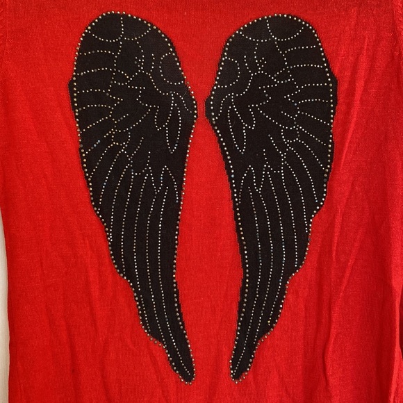 Fine Knit Angel Wings Top - Picture 3 of 6